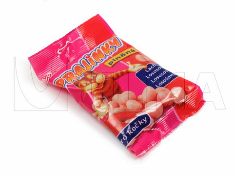 Trockenfrüchte verpackt mit einer Vertikalmaschine (VFFS)in Kissenpackungen in BOPP Folien mit Euroloch.