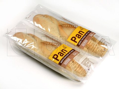 Backfertiges Baguette mittels Tiefziehverfahren verpackt.