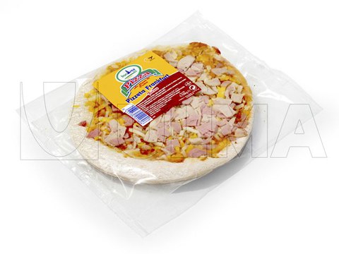 Pizza mittels Schlauchbeutelmaschine verpackt