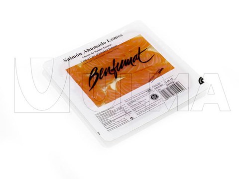 Geräucherter Lachs in Scheiben mittels Tiefziehverfahren