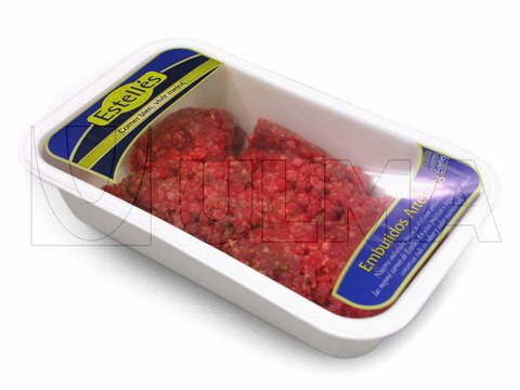 Fleisch mit modifizierter Atmosphare in Schaumschalen, verpackt auf TRAYSEALER