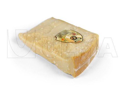 Parmesankäse-Verpackung in Flowpack (hffs) mit Barriereschrumpffolie